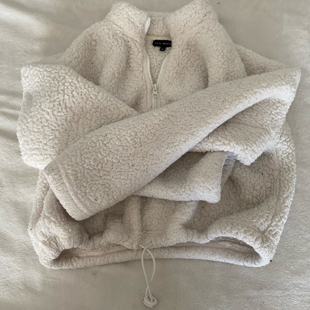 White sherpa cropped pullover